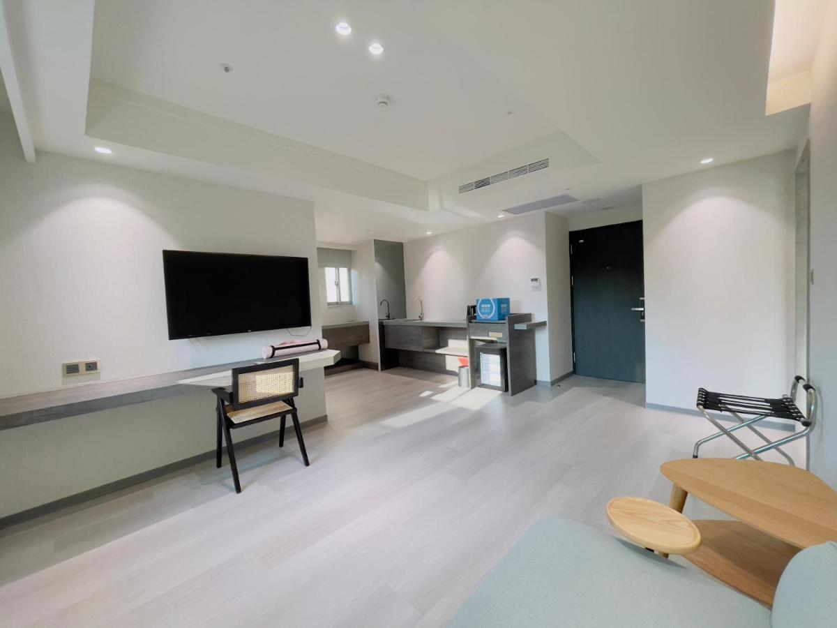 Dahu Park Hotel Taipei Exterior photo