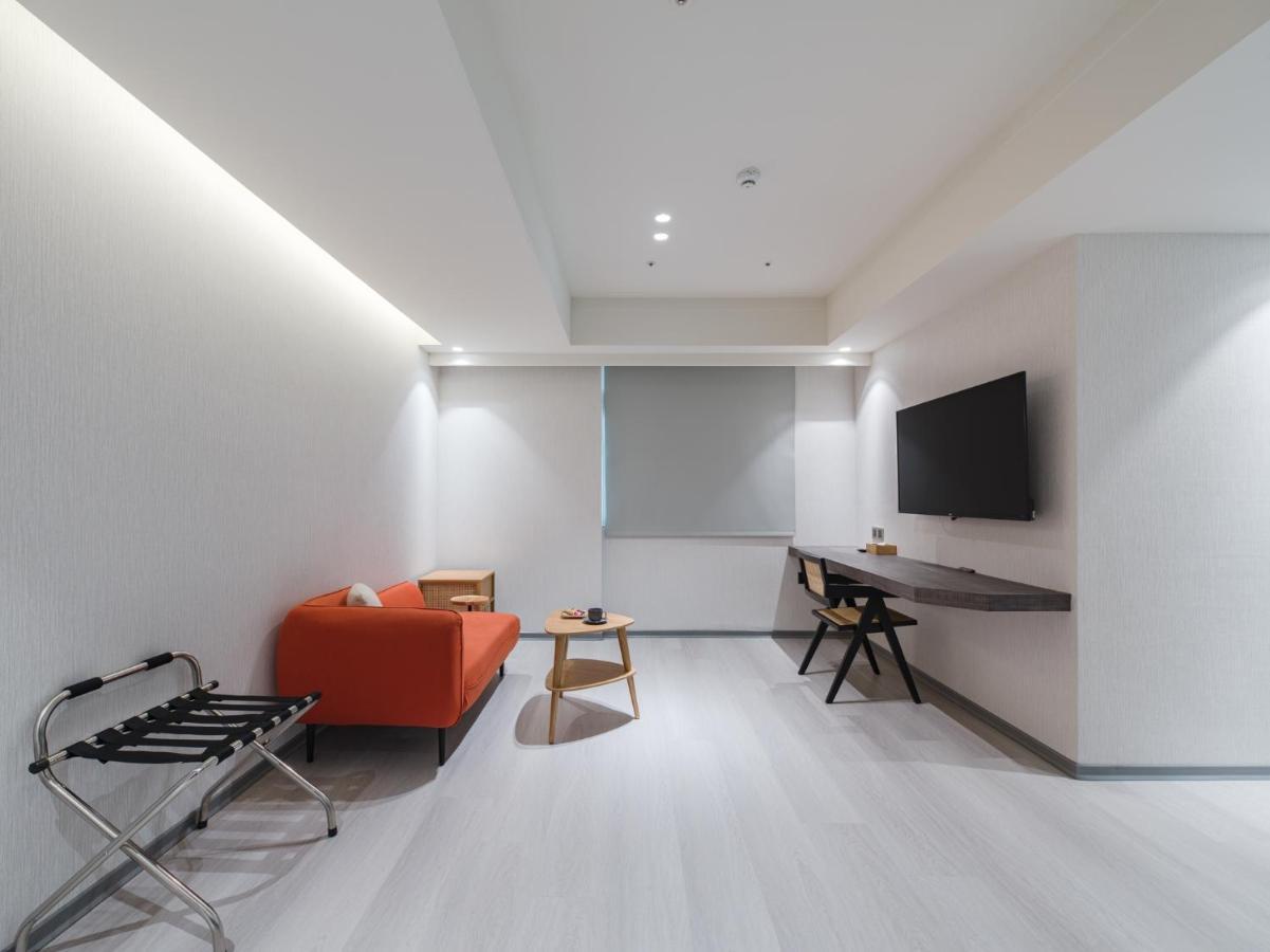 Dahu Park Hotel Taipei Exterior photo