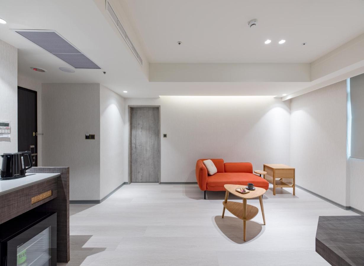 Dahu Park Hotel Taipei Exterior photo