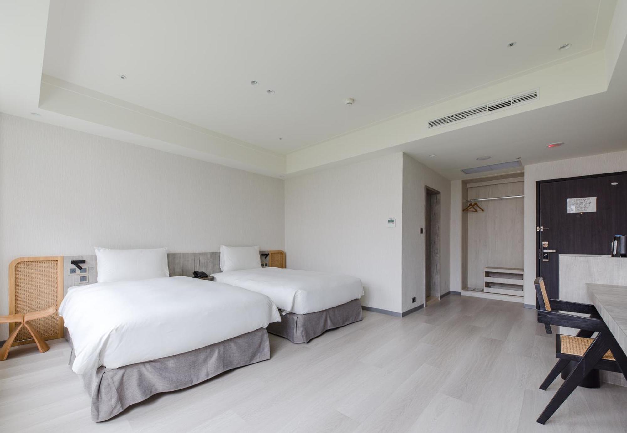Dahu Park Hotel Taipei Exterior photo